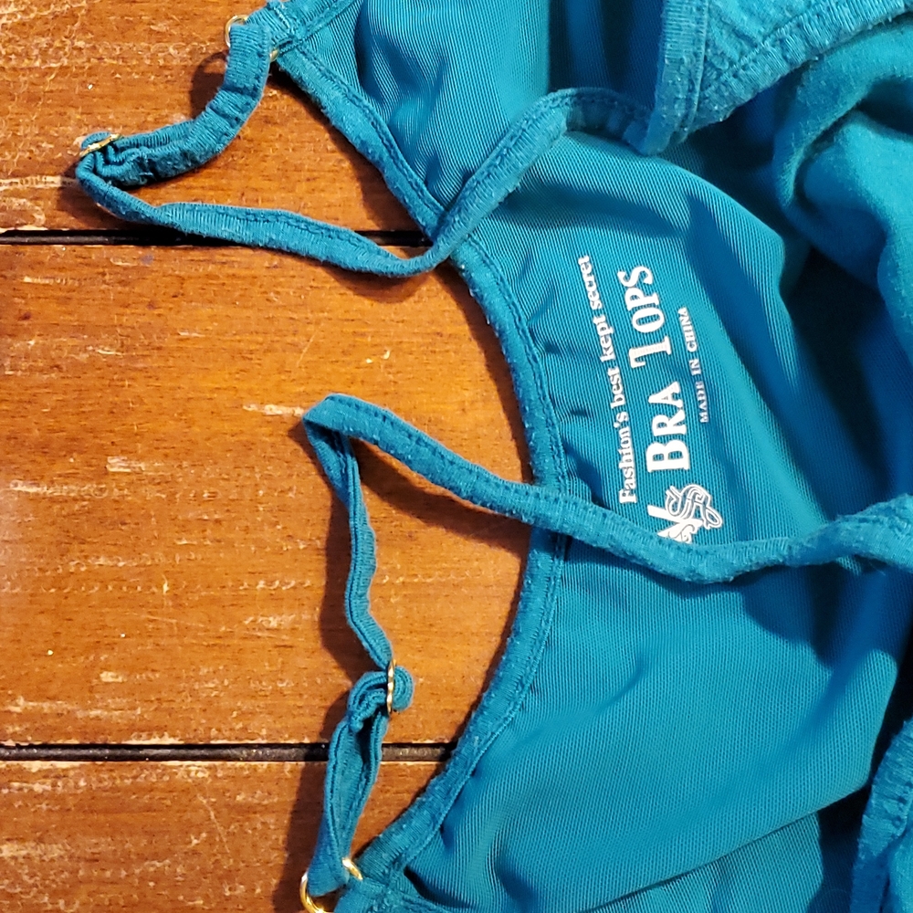 Small Tops - Picture 7 of 12